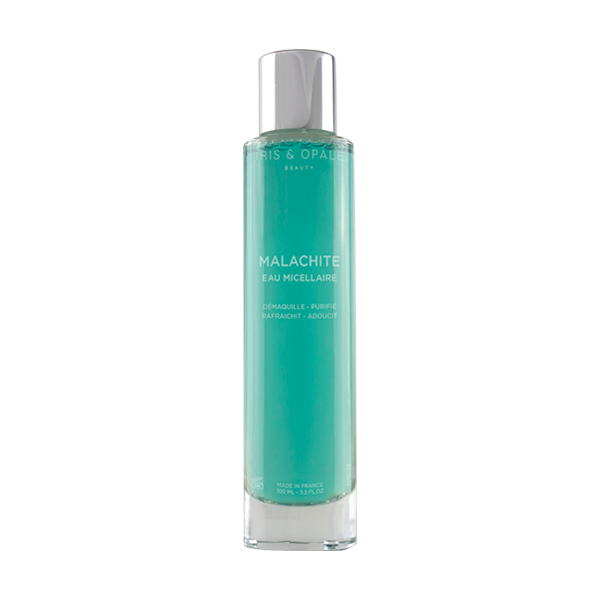 Pierre de Malachite sur fond blanc